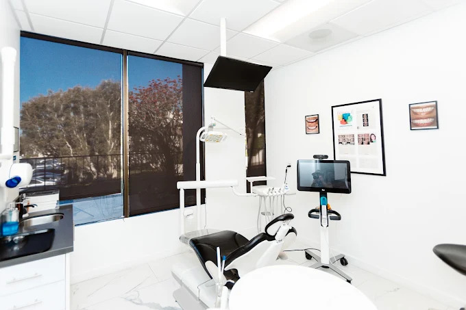 Treatment room at Luminous Smiles